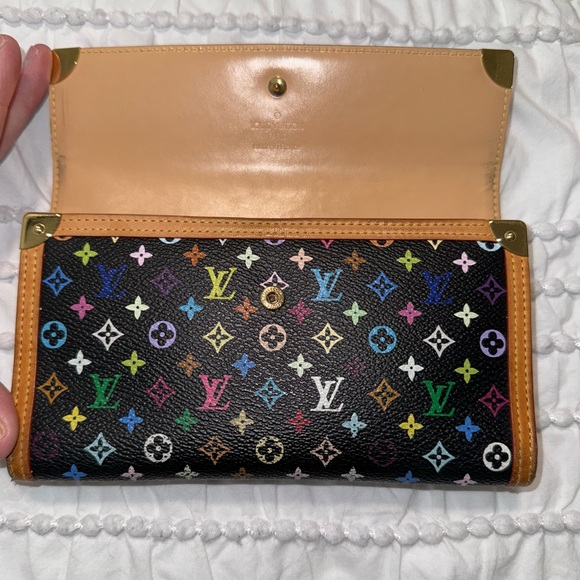 Authentic Pre Loved Murakami Black Multicolored Wallet with chain insert. - Picture 3 of 10